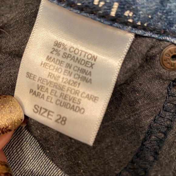 SOLD Design Lab Distressed Best Friend Jeans 28 - Picture 6 of 10